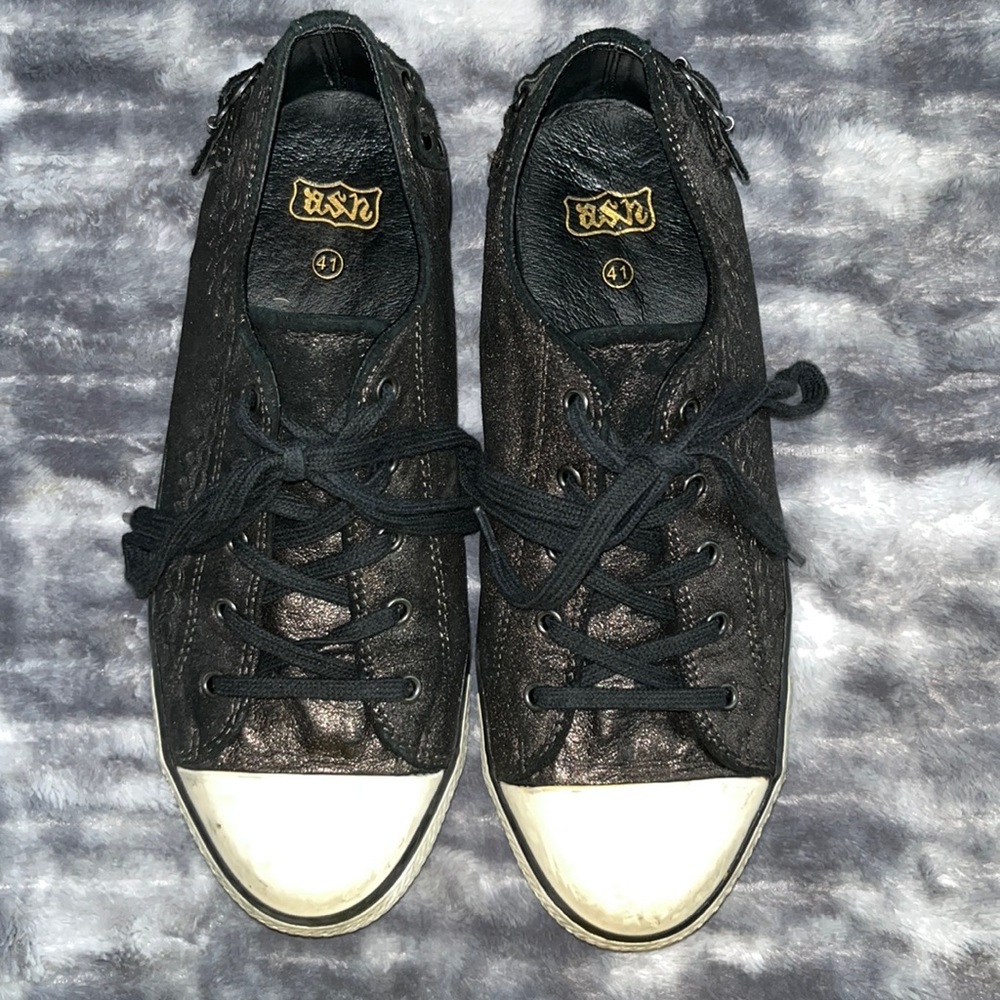 Ash Metallic Sneaker